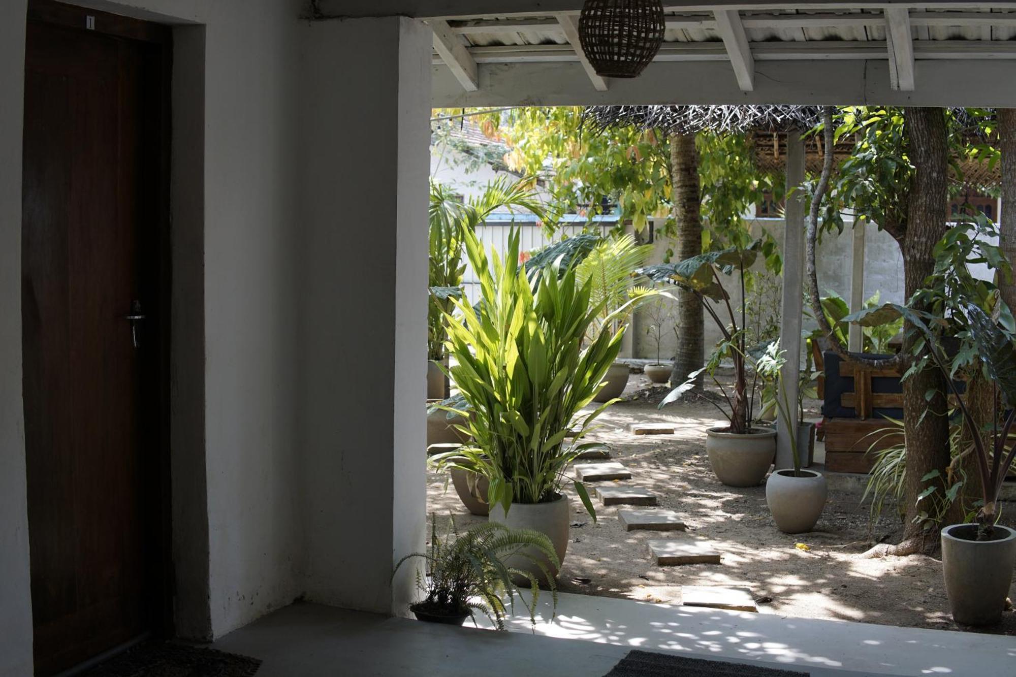 Avalon Apartment Weligama Exterior photo
